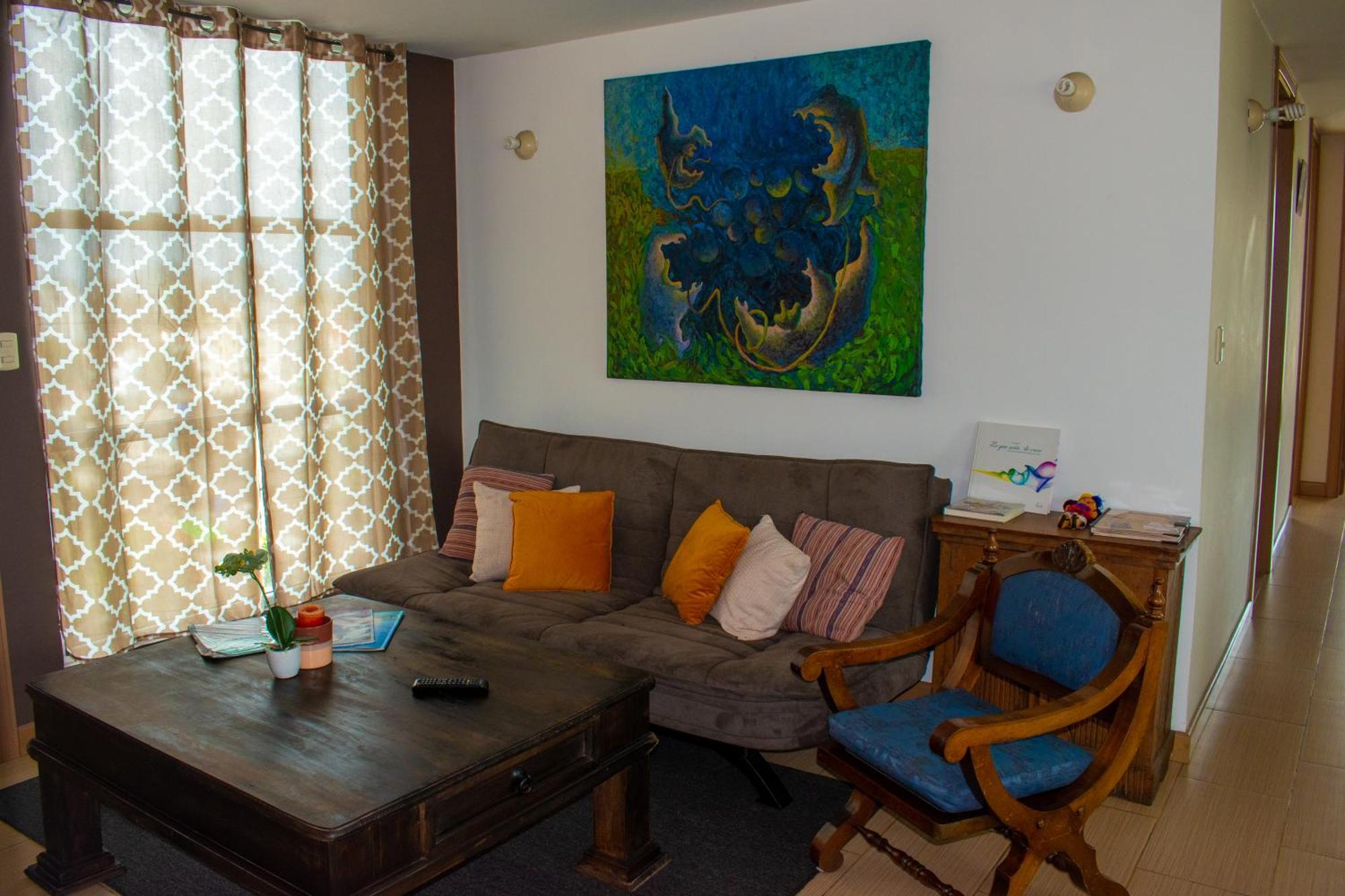 2 Rooms, 1 King Size Bed, 64" Smart Hdtv Guatemala City ภายนอก รูปภาพ