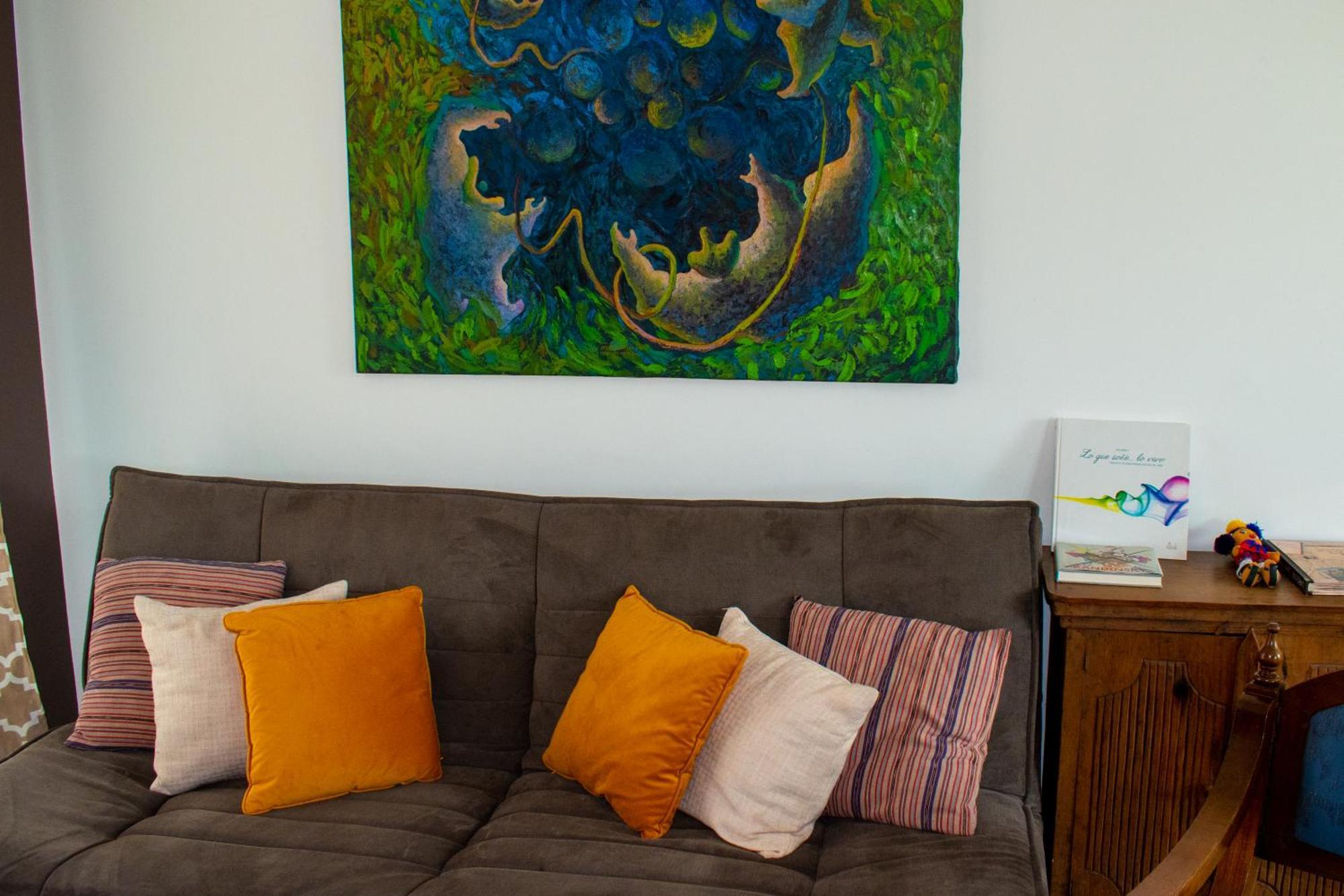 2 Rooms, 1 King Size Bed, 64" Smart Hdtv Guatemala City ภายนอก รูปภาพ